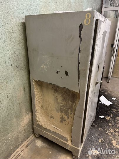 Сейф старинный 