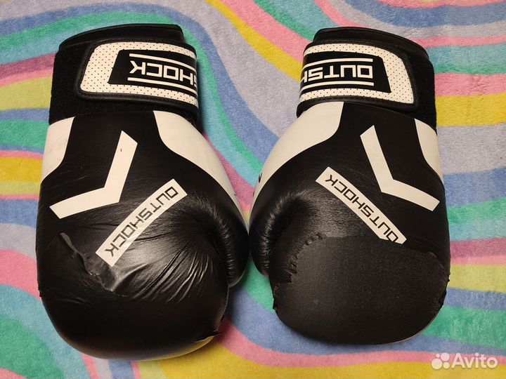 Боксерские перчатки 14 oz бу