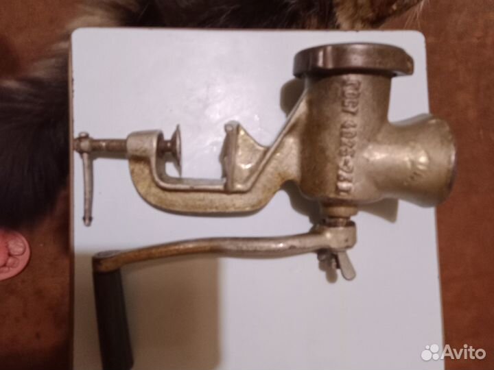 Мясорубка механическая