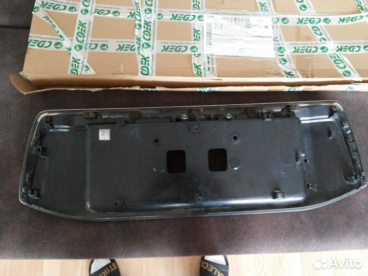 Накладка под номер Toyota Land Cruiser Prado 150