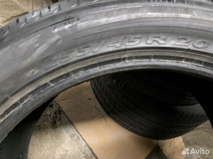 Pirelli Scorpion Zero 255/45 R20