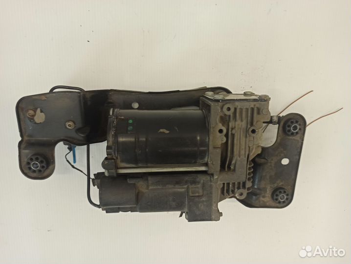 Компрессор пневмоподвески BMW x5 e70 x6 e71