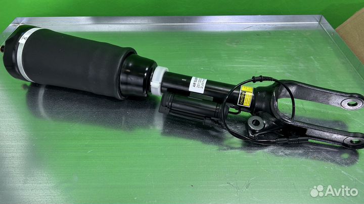 Передняя стойка Mercedes Benz w251 ADS R-class