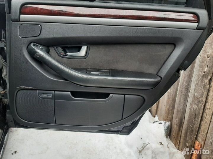 Обшивка двери Audi A8 BFM 2005