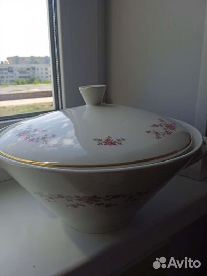 Супница фарфоровая. Производство Польша