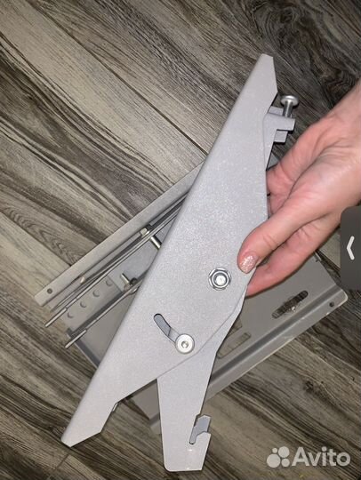 Кронштейн для телевизора на стену