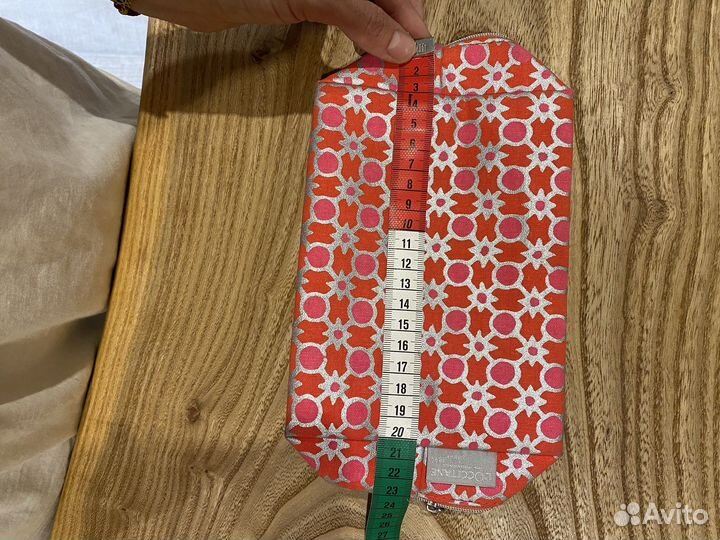 Косметичка loccitane