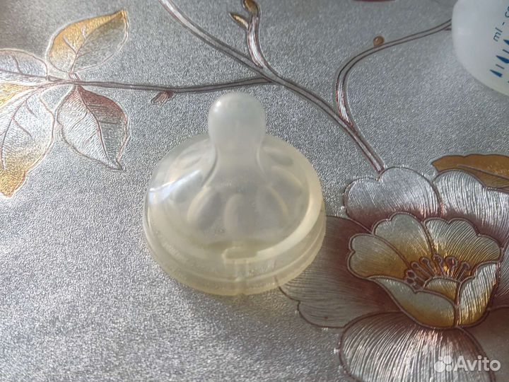 Бутылочки, соски на бутылки, ниблер