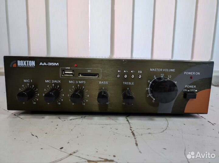 Усилитель со встроенным MP3 плеером roxton AA-35M