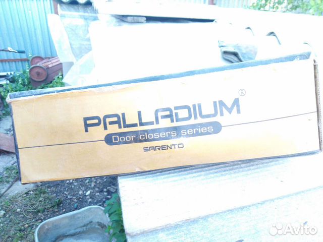 Доводчик для дверей