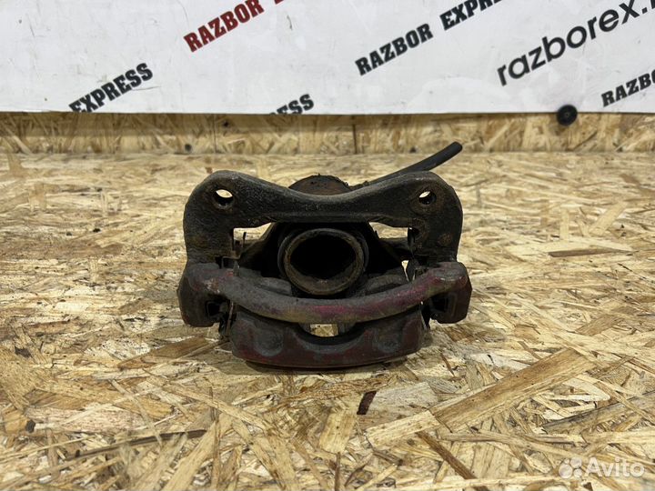 Суппорт тормозной перед правый Hyundai Elantra XD