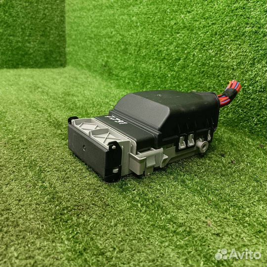 Блок предохранителей Opel Astra J GTC 2012