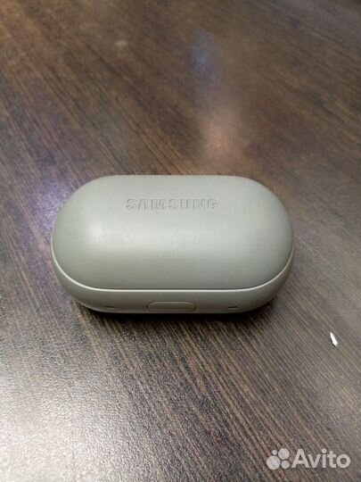 Беспроводные наушники samsung SM-R140