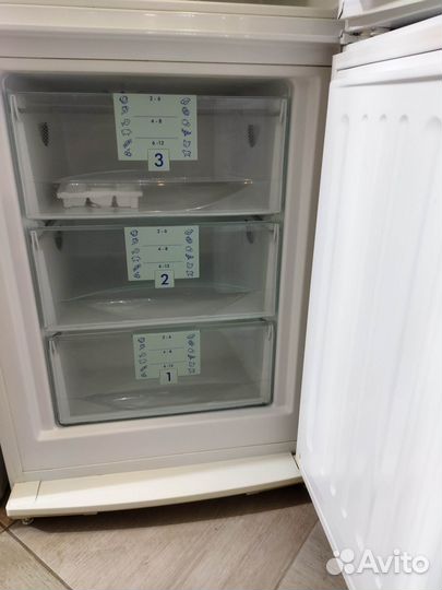 Продам холодильник liebherr