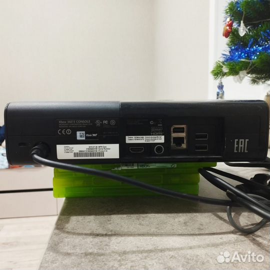Игровая приставка Xbox 360 E 500Gb
