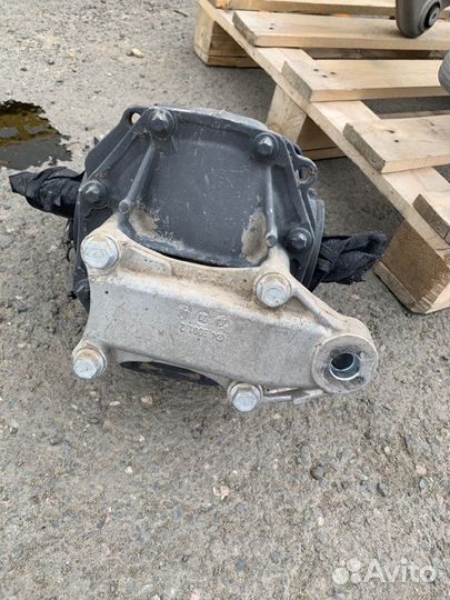 Редуктор задний Mercedes S 500 4Matic W221 273 968