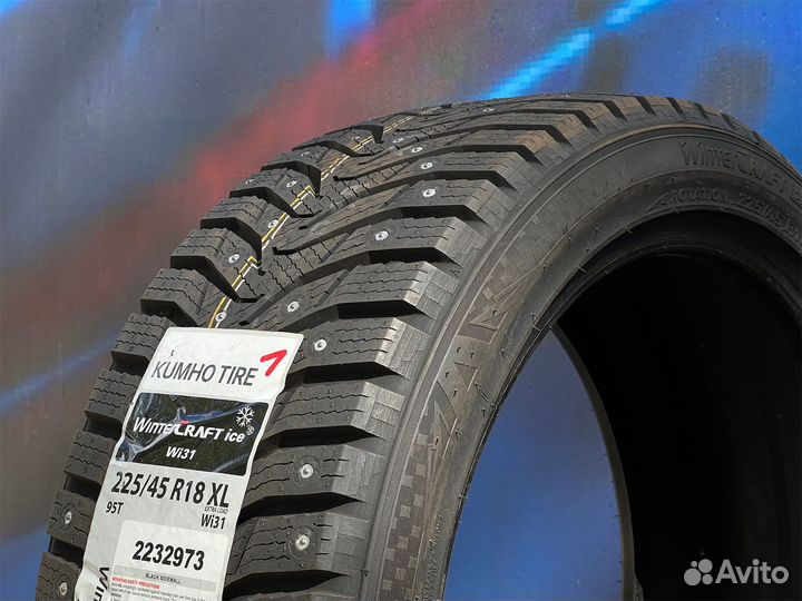 Kumho WinterCraft Ice WI31 225/45 R18 и 245/40 R18 T