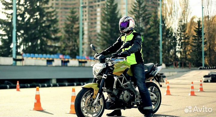 Урок на мотоцикле с Чемпионом