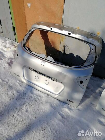 Крышка багажника Renault Kaptur