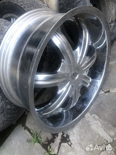 Диск литой радиус 22. на американцев