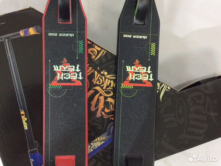 Трюковой самокат дукер 202