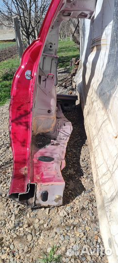 Крыло заднее правое на renault kaptur