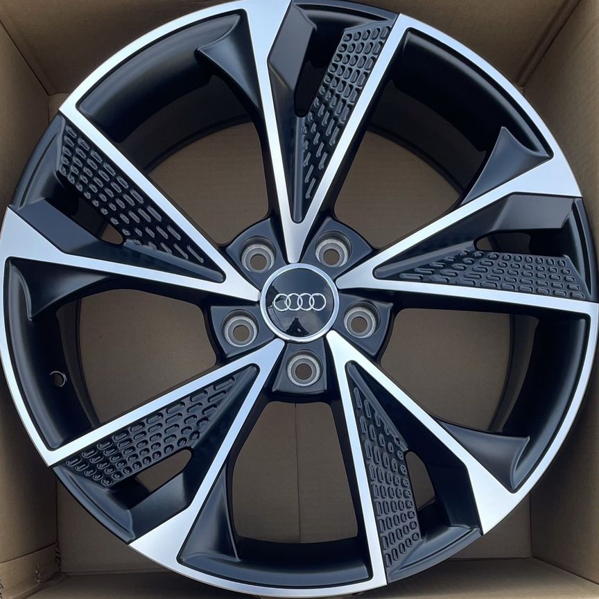 Литые диски Audi 9.5×R21 5×112