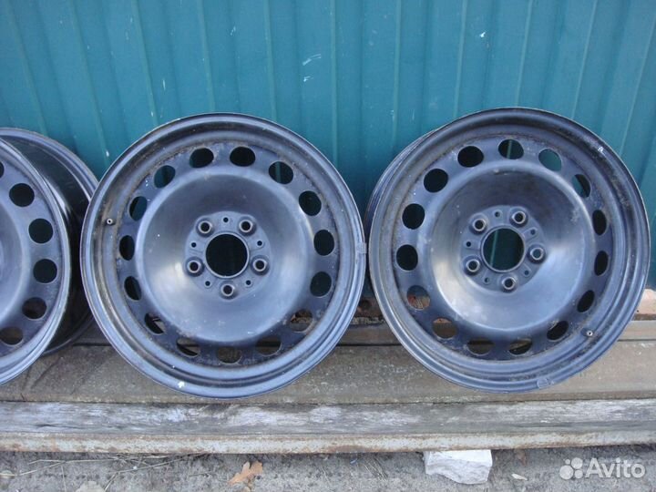 Диски BMW X1 E84 6783330 ориг. колпаки в комплекте