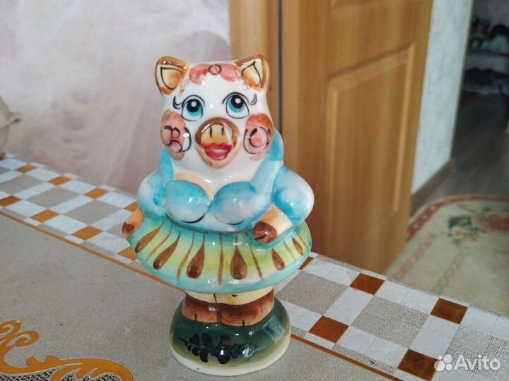 Фарфоровые статуэтки