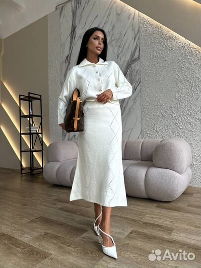 Костюм женский