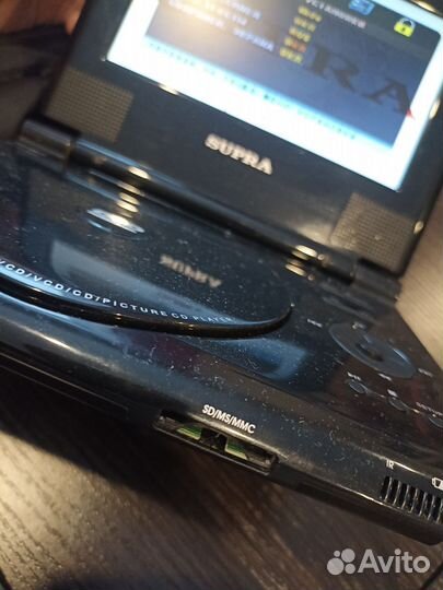 Портативный видеопроигрыватель