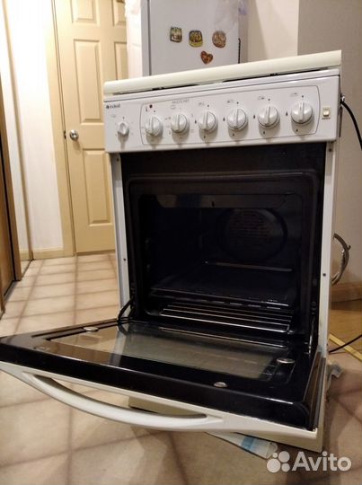 Газовая плита с электродуховкой Indesit KG 5408 WM