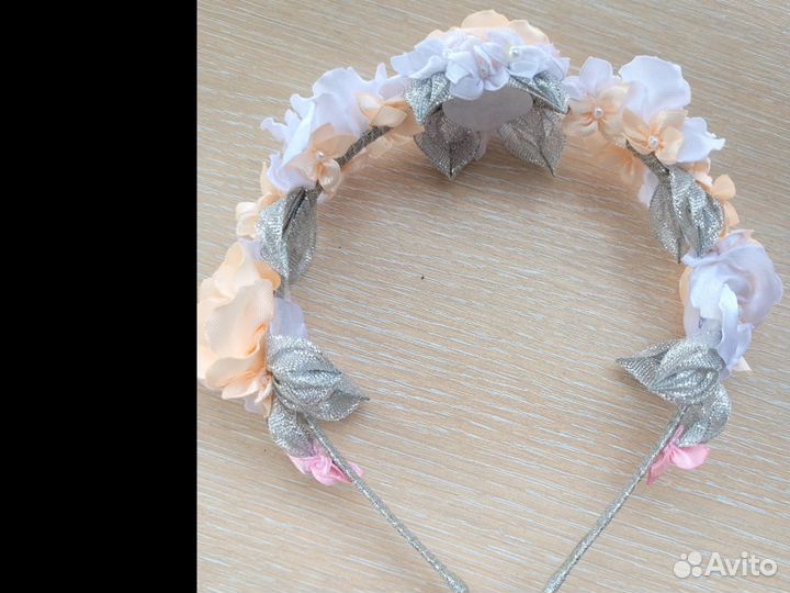 Ободок с цветами для волос ручной работы