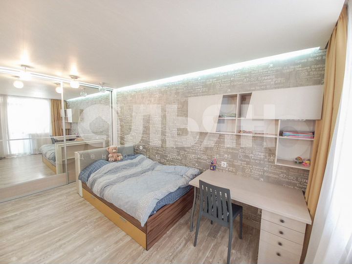 4-к. квартира, 130 м², 8/11 эт.