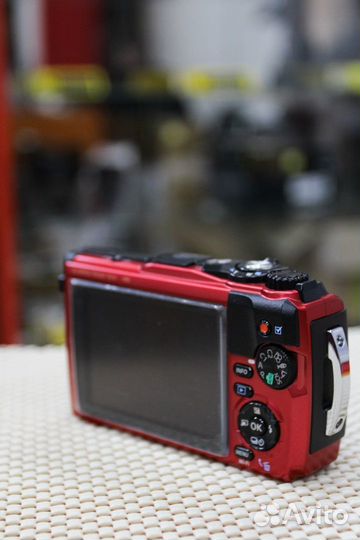Цифровой фотоаппарат Olympus Tough TG-6 Красный