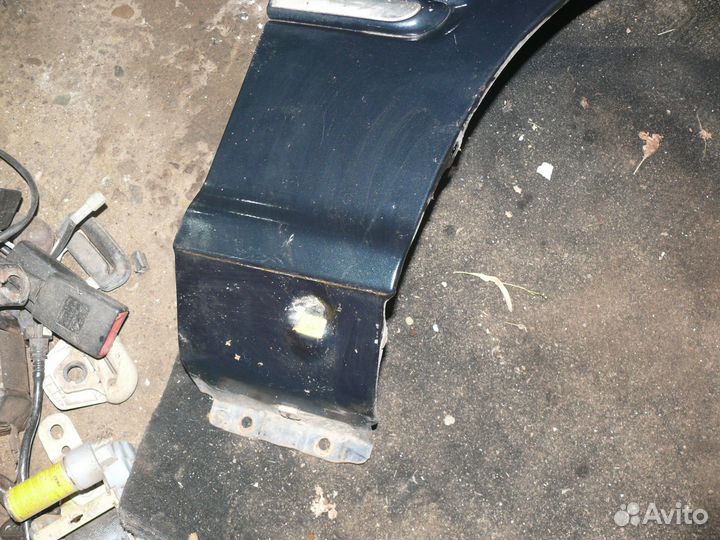 Крыло правое Hyundai XG