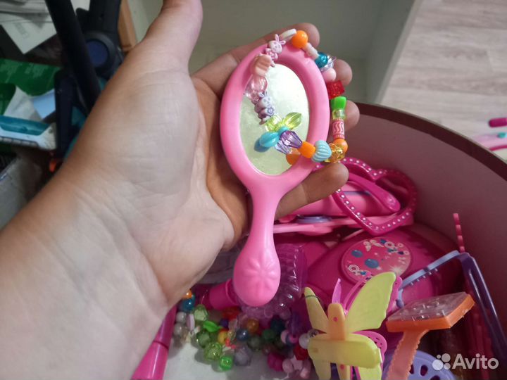 Игрушечная прихмахерская, средства для красоты