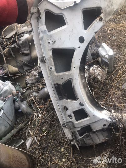 Крыло chevrolet blazer переднее левое