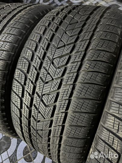 Pirelli Scorpion Winter 285/40 R20