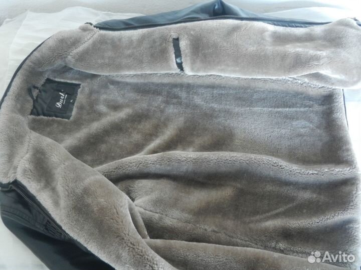 Куртка муж раз.XL(48-50),кож.зам,чёрный + 2 спорти