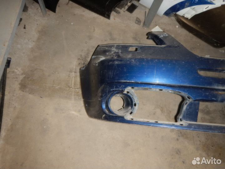 Бампер передний Subaru Tribeca B9