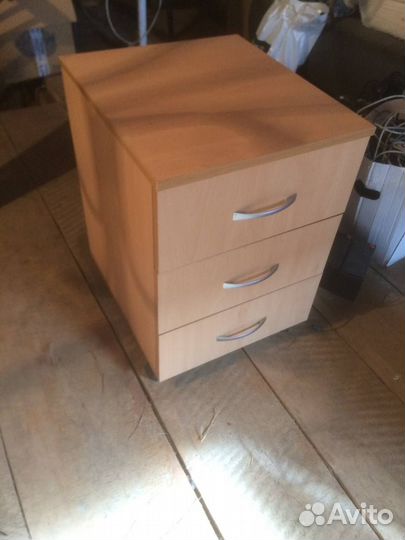Тумбочка для дома, дачи, офиса, (3 отделения)