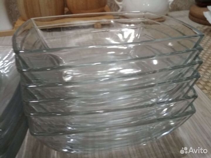 Салатники 6, тарелки 8шт стекло к-т из 14шт