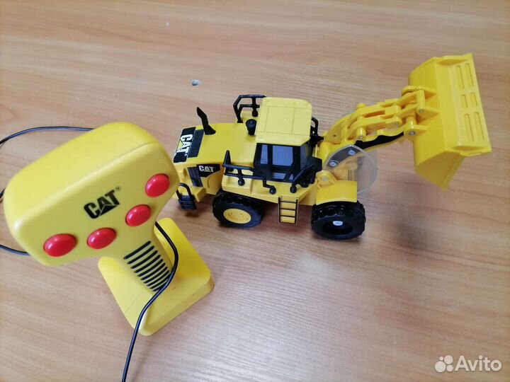 Трактор на пульте управления