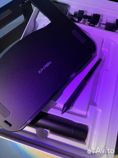 Графический планшет с экраном