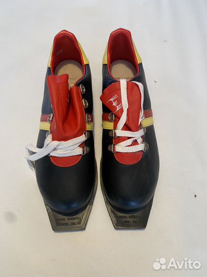 Лыжные ботинки botas