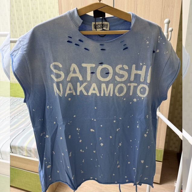 Футболка Satoshi Nakamoto в наличии