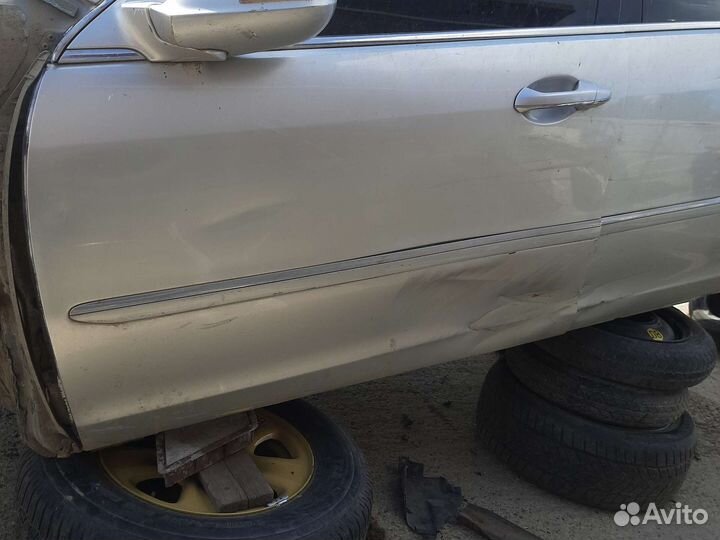 Дверь передняя левая Honda Legend