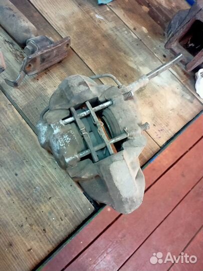 Суппорт тормозной передний правый ваз