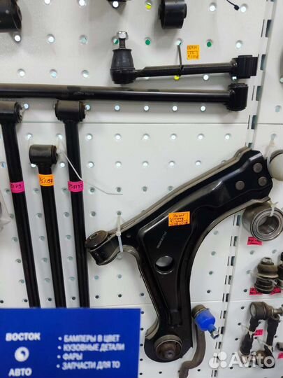 Амортизатор задний renault duster